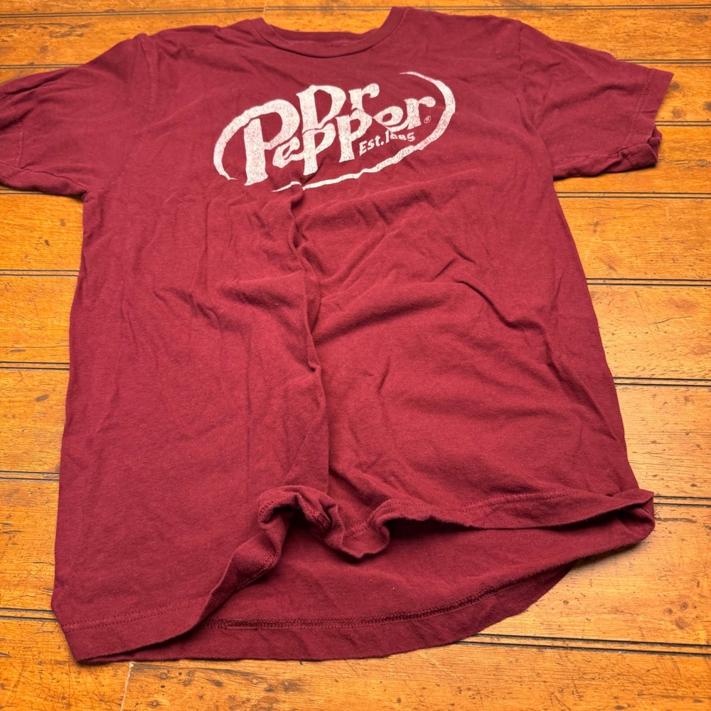 Dr Pepper Graphic T-Shirt Maroon Short Sleeve Crewneck Soda Logo Mens Large